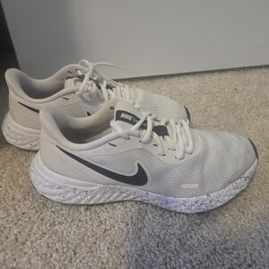 Nike White and Black Athletic Sneakers